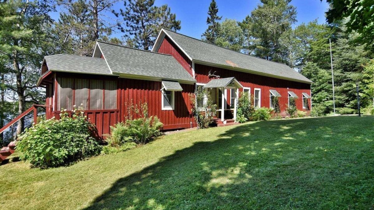 Clam Lake Cabin | Birchwood Cabin on Dells Lake between Clam Lake and Lake Namakagon
