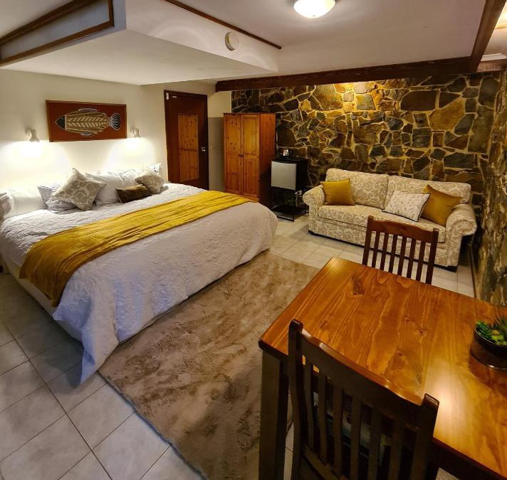 Cabbage Tree Creek House | Bird Songs Getaway Accommodation