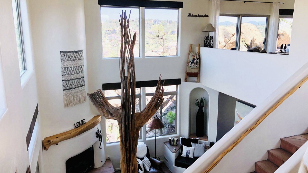 Prescott House | Birds Eye View Stunning & Unique Nest in the granite boulders. Close to Downtown