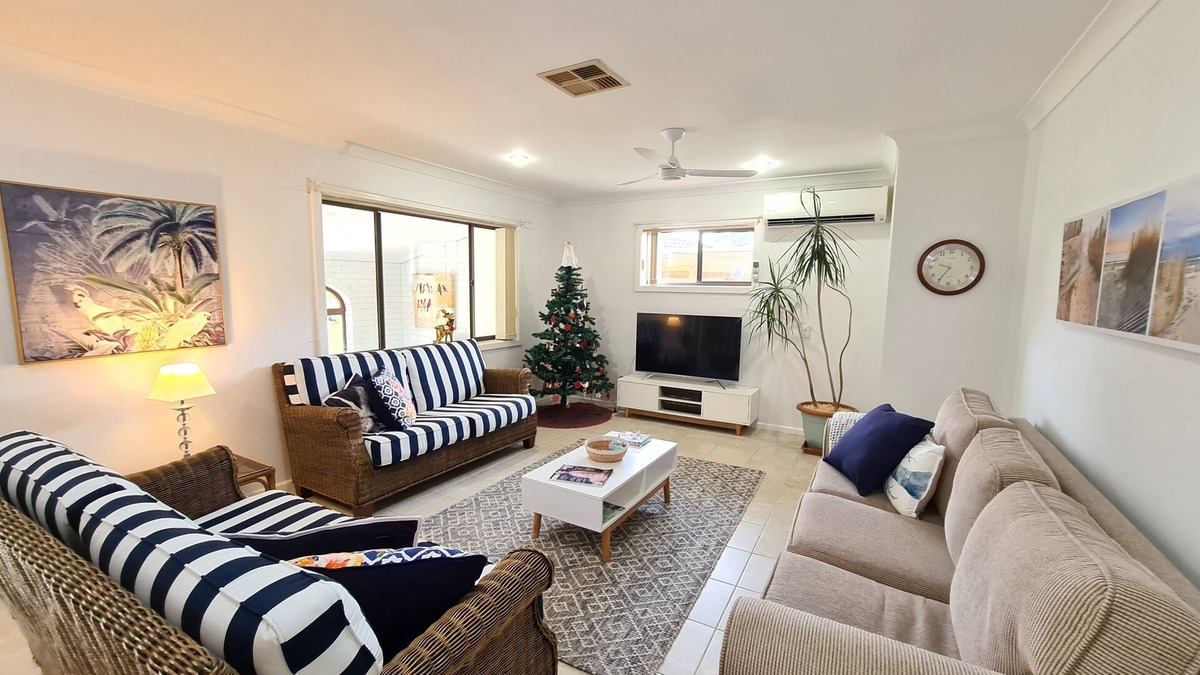 Woolgoolga House | "Birdsong"