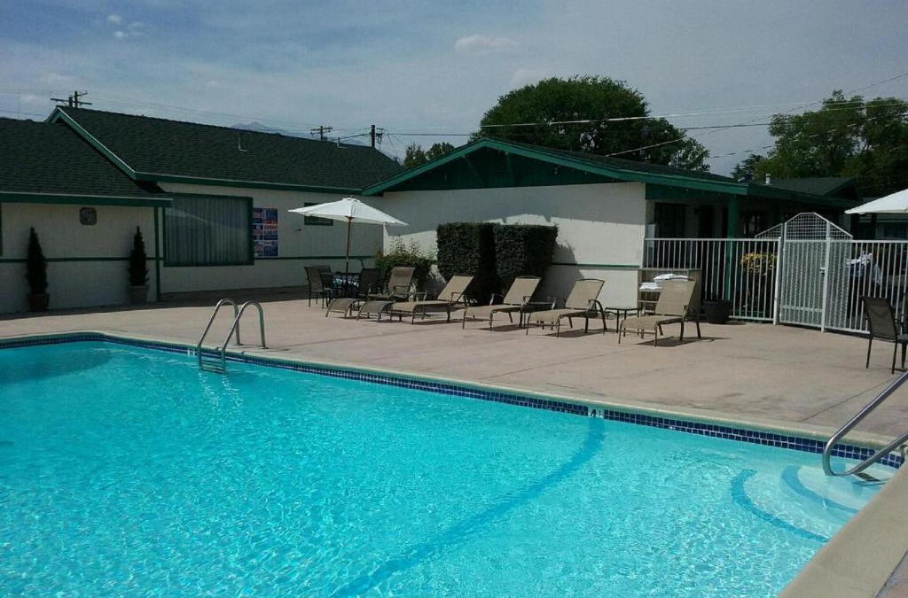 Bishop Hotel | Bishop Village Motel