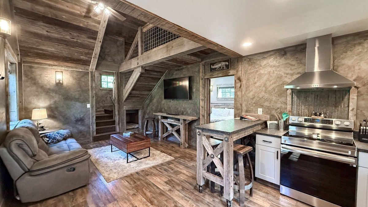 Whitefish House | Bison Ridge Cabin #1 | Pet Friendly | 4BR Getaway w/Hot Tub, Fire Pit & Grill | Sleeps 8!