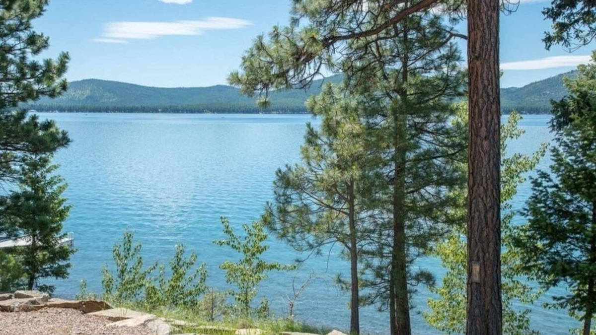 Marion House | Bitterroot Bungalow on Little Bitterroot Lake!