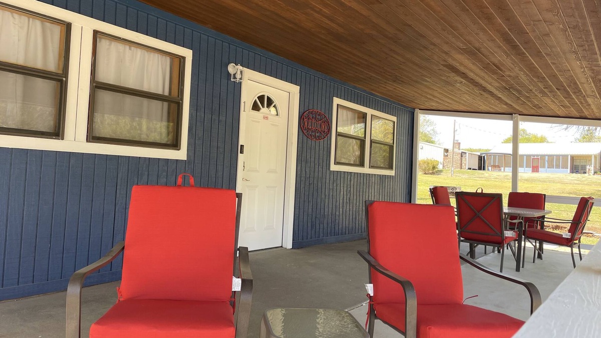 Porum Cabin | Bixby Cove Cabin #1 with boat dock access! Outdoor seating and firepit!