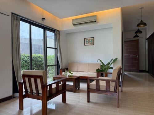 Devdholera House | BK's Villa Golf - By the 7th Hole