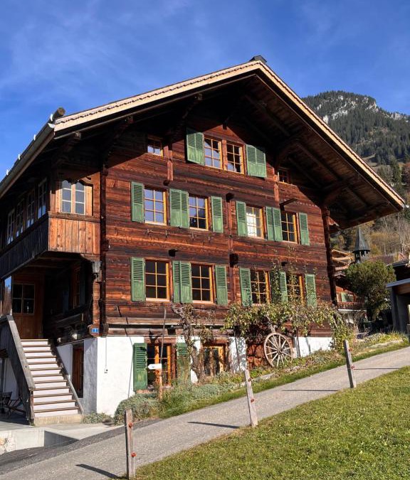 Reichenbach im Kandertal House | Blüemlisalp-Huus im Kiental