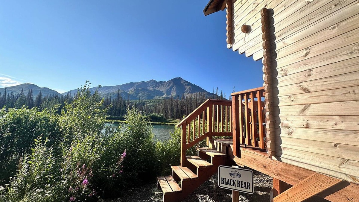 Denali Cabin | Black Bear, Black Bear Lakefront Cabin