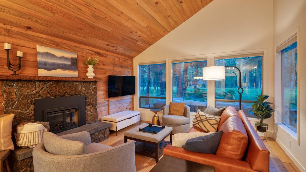 Black Butte Ranch House | Black Butte Ranch Cabin on the 7th Fairway
