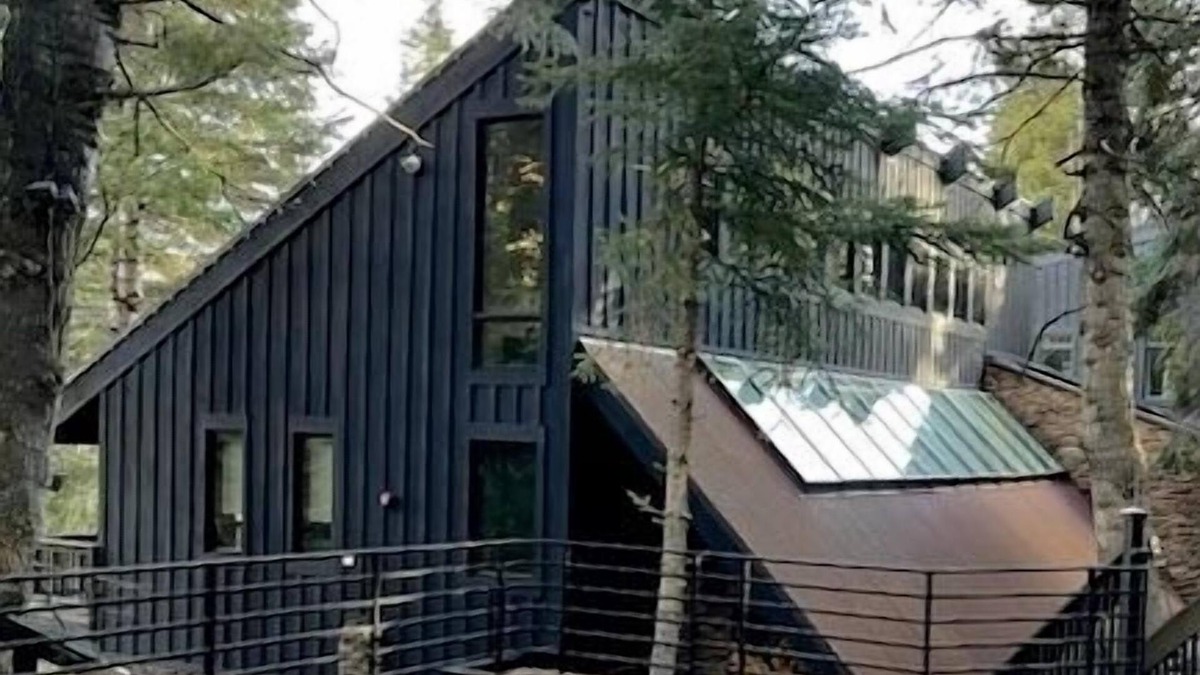 Sundance Cabin | BLACK FOREST RIDGE, 400 FT TO SKI RUNS, REC ROOM, GAMES