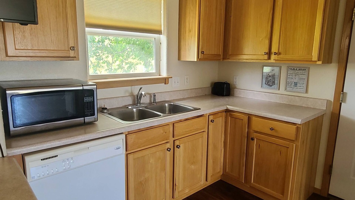 Sundance Apartment | Black Hills Gateway Getaway! Pet friendly with gorgeous mountain views.