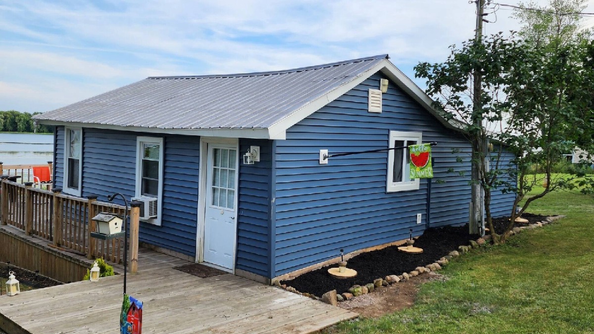 Town of Oswegatchie Cottage | Black Lake CottagenWaterfront 2 BDR, lake access