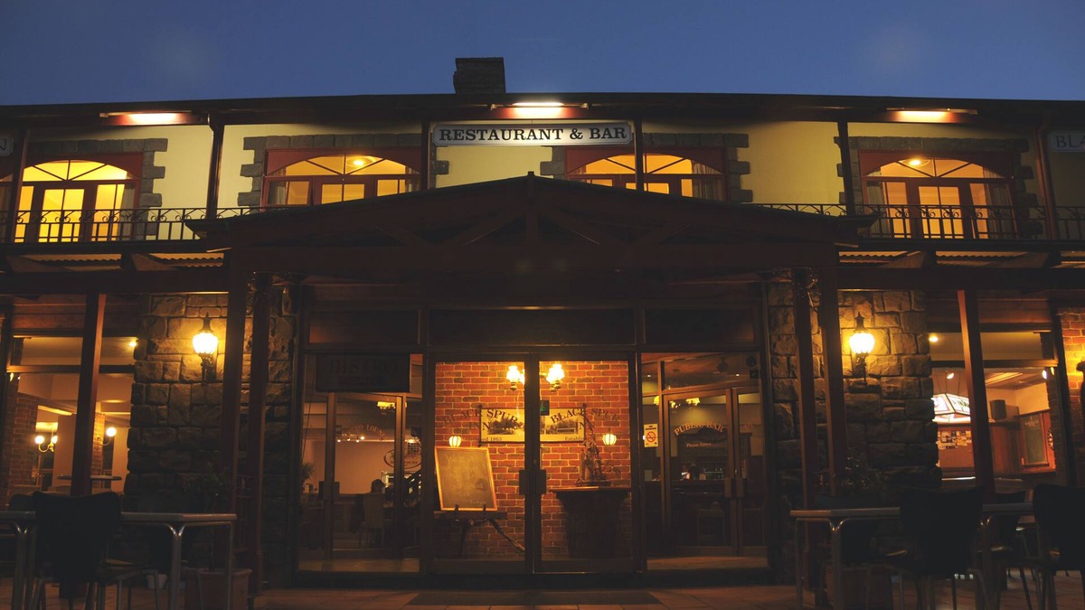 Narbethong Hotel | Black Spur Inn