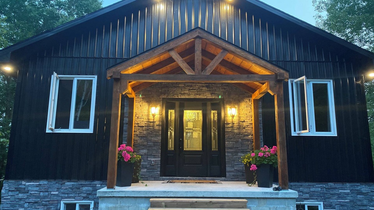 Unorganized Centre Parry Sound Cottage | Black Timber Lakehouse