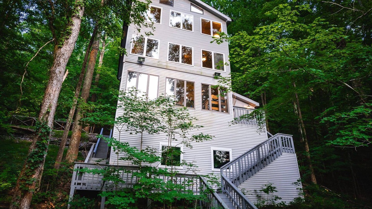 Silver Point Ski Chalet | Blackberry Hill Shores Center Hill Lake