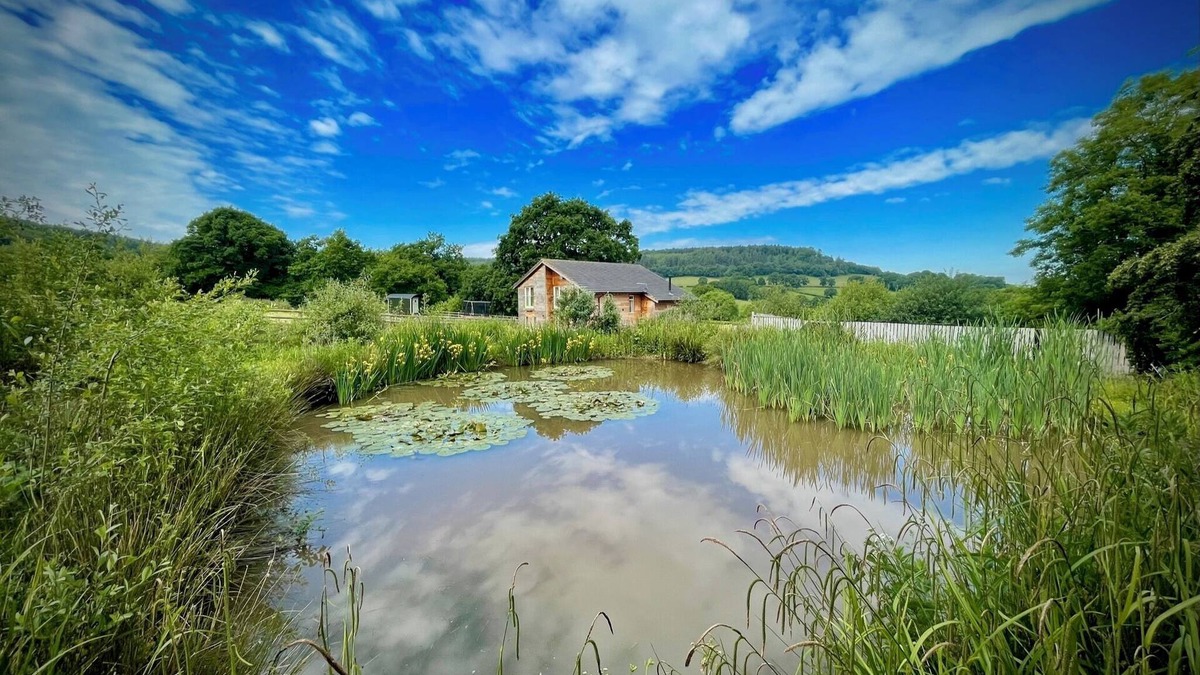 Cullompton House | Blackdown Views - New 6 Bedroom Eco House