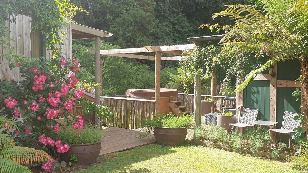 Waimiha Cabin | Blackfern Lodge