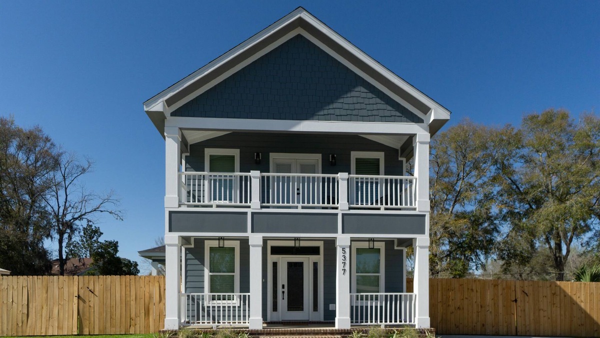 Milton House | Blackwater River Retreat-Family friendly-Dining-Shopping