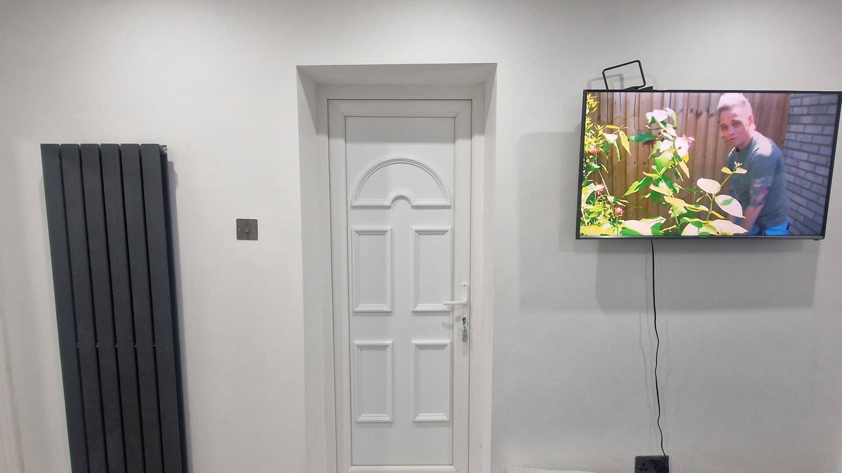 South Hornchurch House | Blake Rainham Homestay