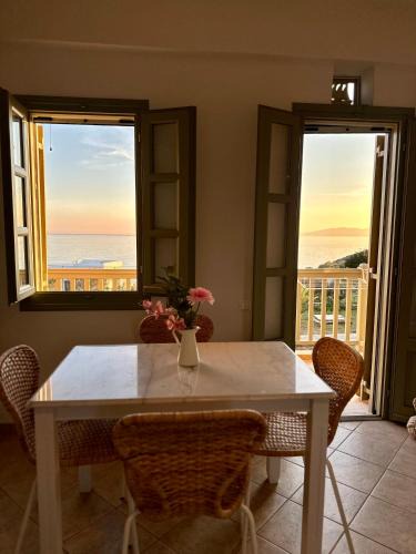 Agios Romanos House | Ble Tinos