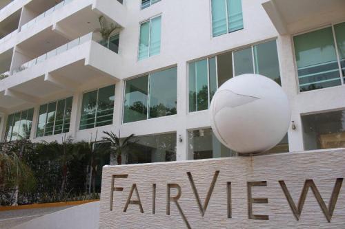 Club Deportivo Apartment | BLISSFUL ACATOWN BEACH PENTHOuSE