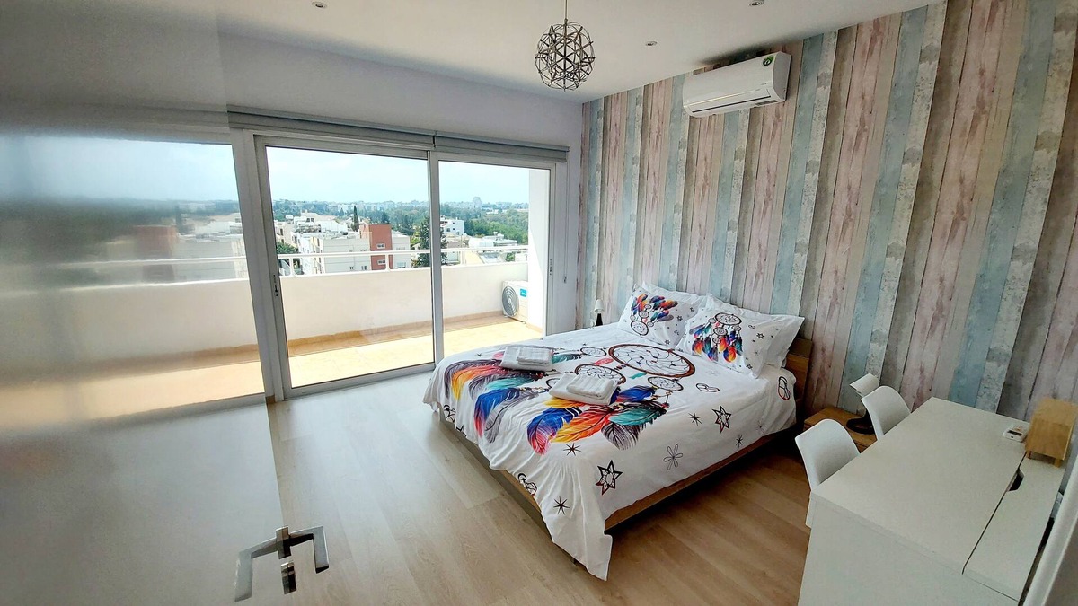 Politiko Apartment | Blissful Dreams Apartment