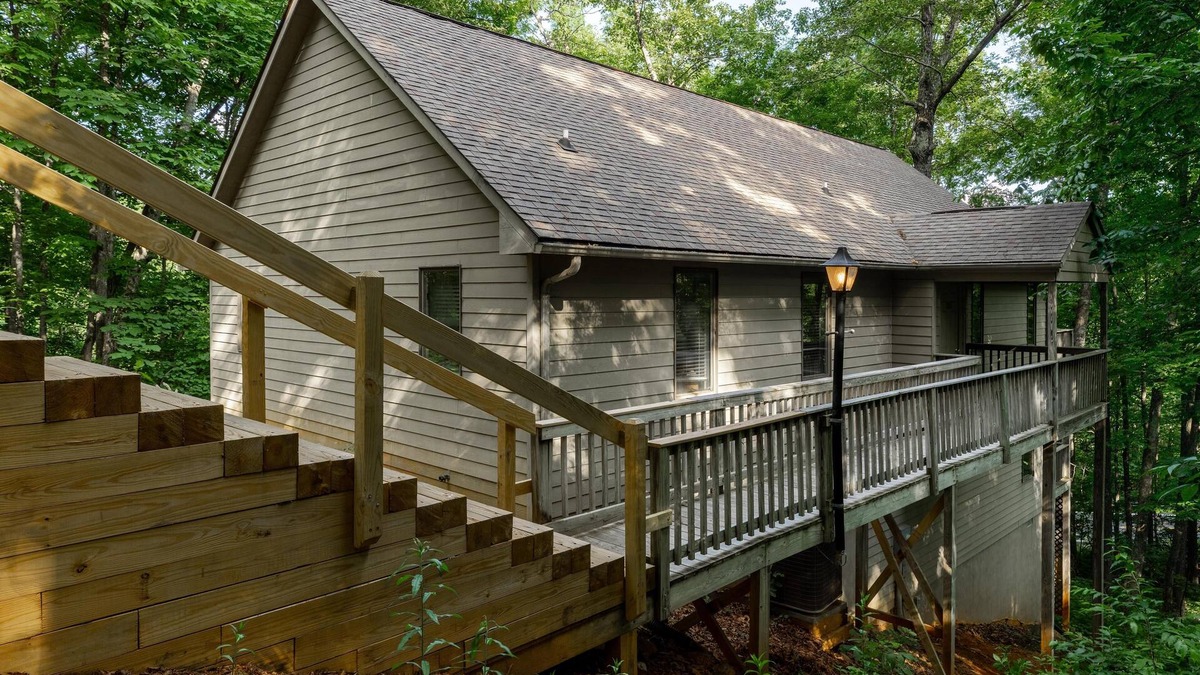 Roseland House | Blissful Retreat with Wintergreen Advantage