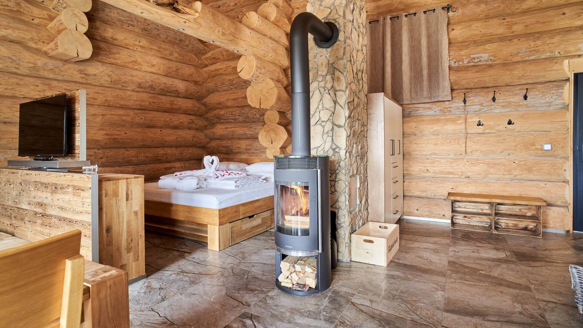 Schwarzenberg am Boehmerwald Ski Chalet | Blockhausen Luxury Chalets - Chalet Suite 1