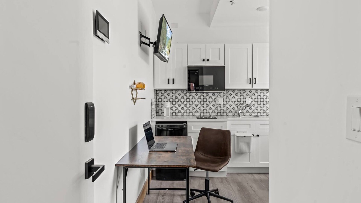 North Philadelphia West Apartment | Bloom Comfort Studio