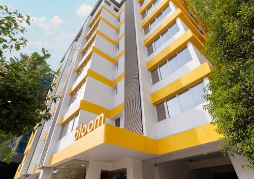 Baner Hotel | Bloom Hotel Balewadi