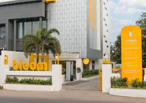 Ahmedabad Hotel | Bloom Hotel SG Highway