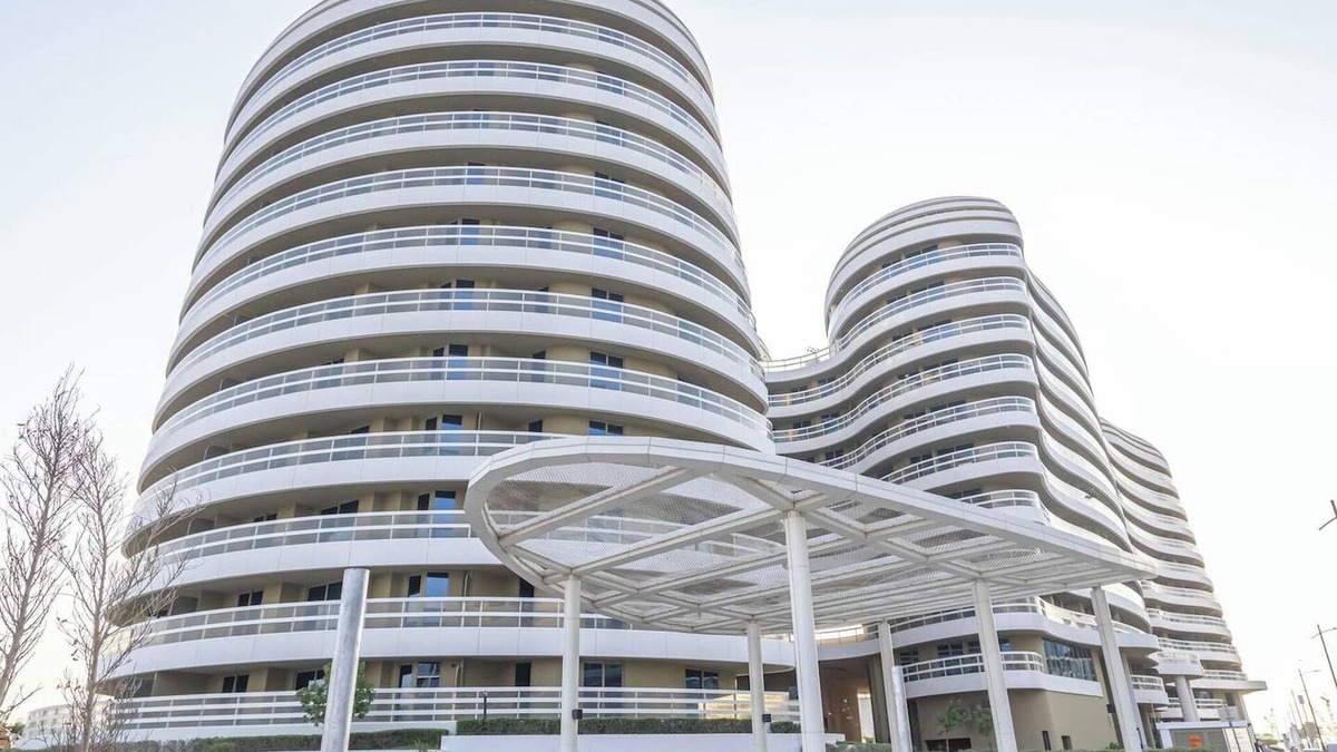 Saadiyat Cultural District Apartment | Bloomfeilds Modern 1BR Soul Beach Access