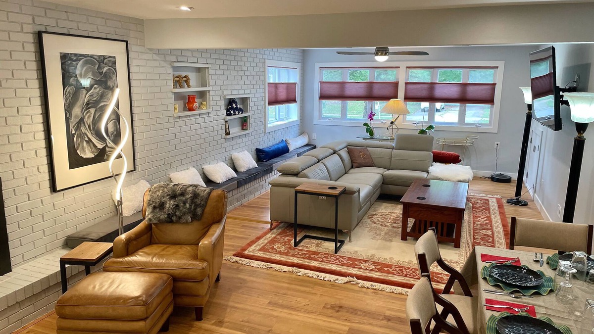 Bloomington Apartment | Bloomington Indiana Rental- 2BR/1BA Apartment on ground floor of duplex