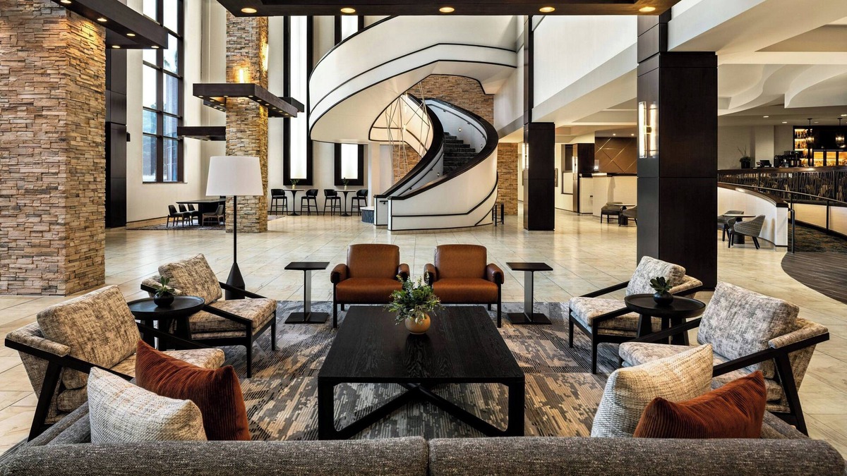 Normal Hotel | Bloomington-Normal Marriott Hotel & Conference Center