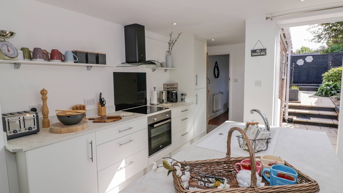 Broadway Cottage | Blossom Cottage