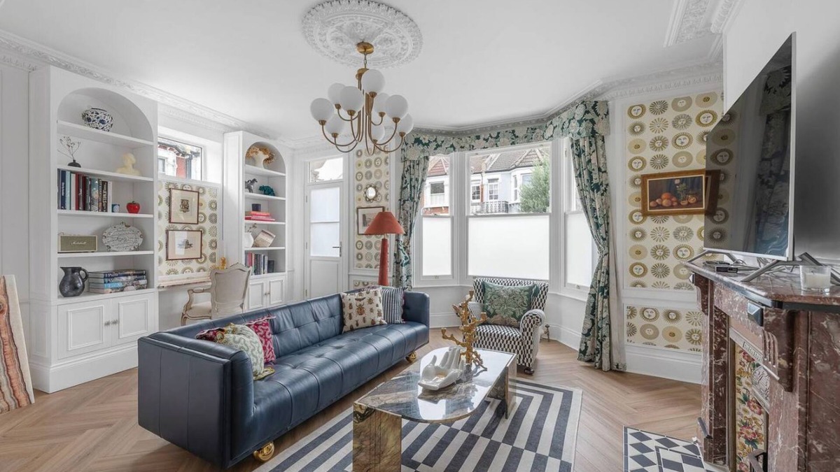 Hammersmith House | Blossom House New 3Bed house in Barons Court
