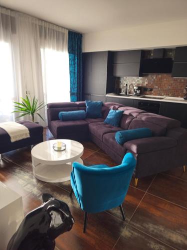 Vicenza Apartment | Blu Petrolio Stay All New with Gated Parking