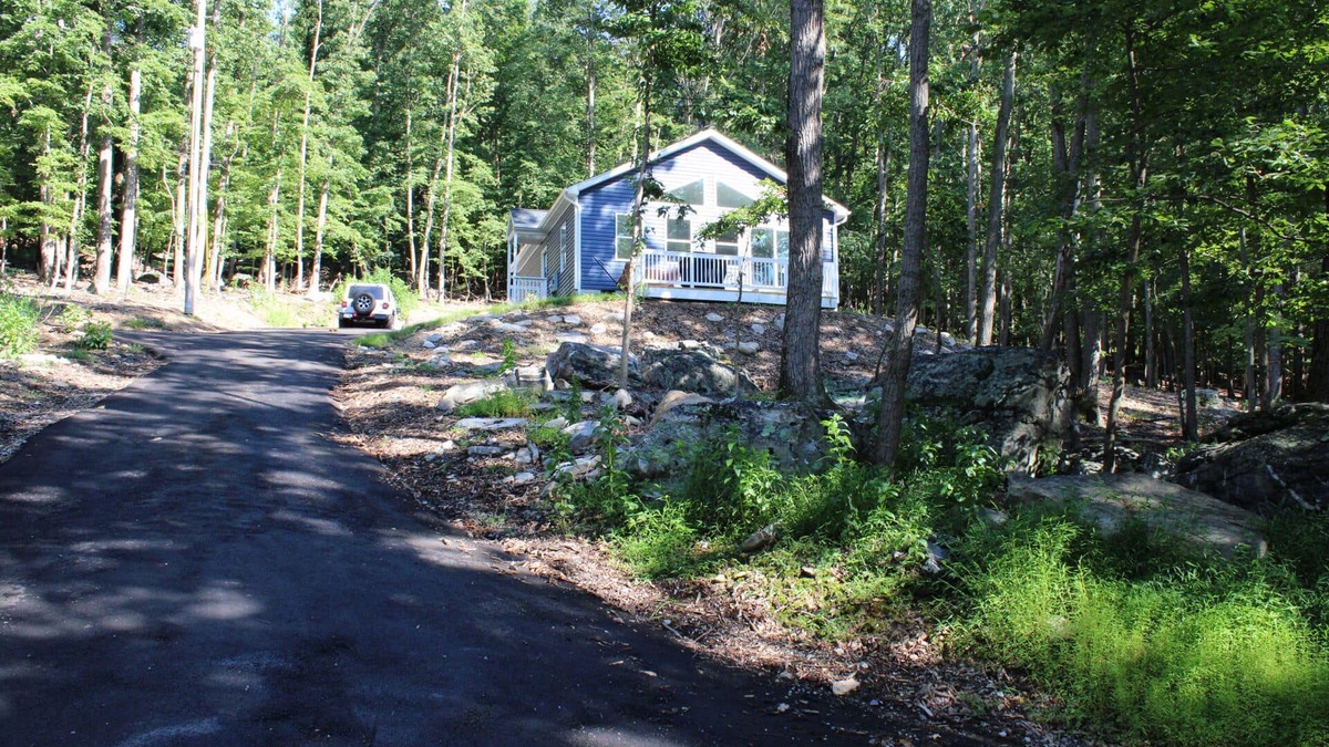 Kabletown House | Blue A Frame Minutes From Mountain Lake Club
