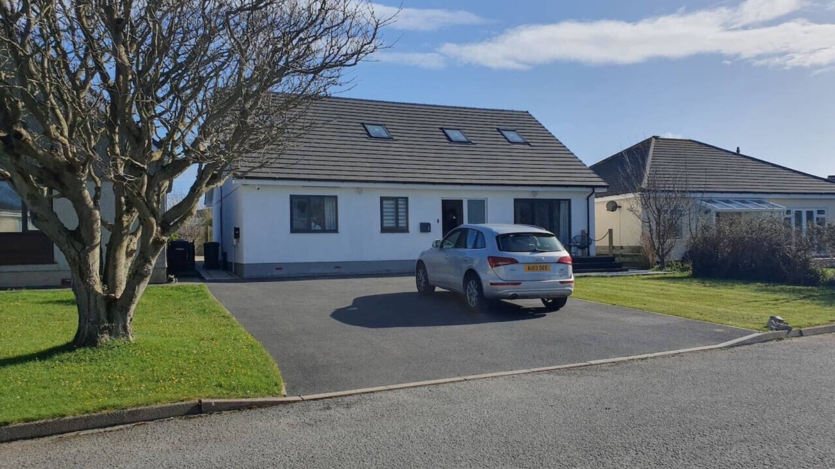 Trearddur Bay House | Blue Bay Villa in Trearddur Anglesey