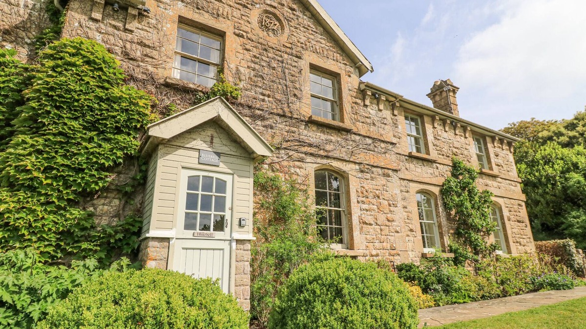 Biddestone Cottage | Blue Bell