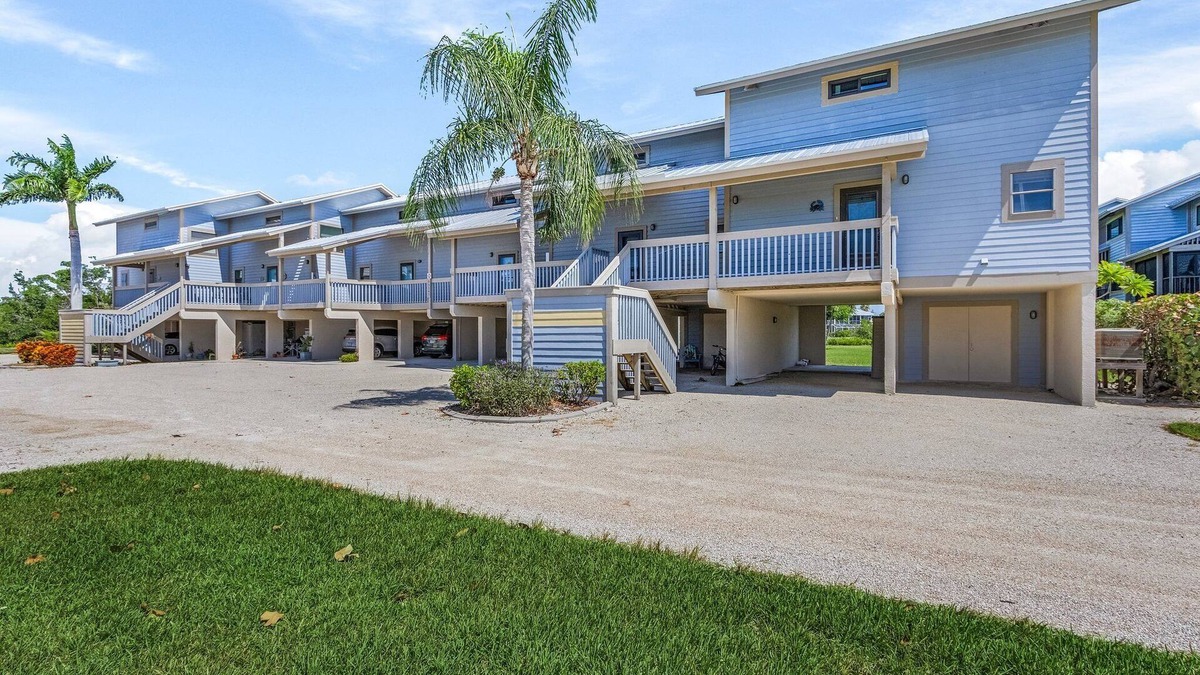 Pine Island Center Condo | Blue Crab Key Condo! Two Bedroom Two Bathroom!