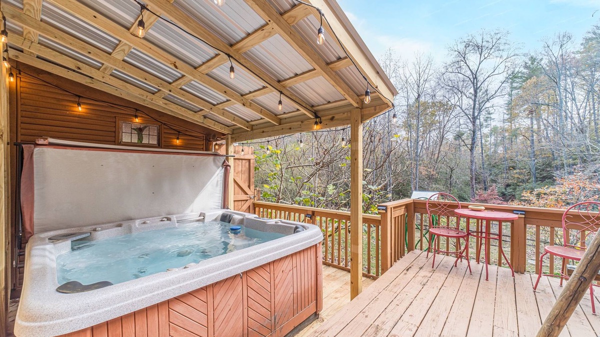 Helen Cabin | Blue Creek Shoals | Hot Tub, Sauna, Fire Pit, Game Room, Pet Friendly