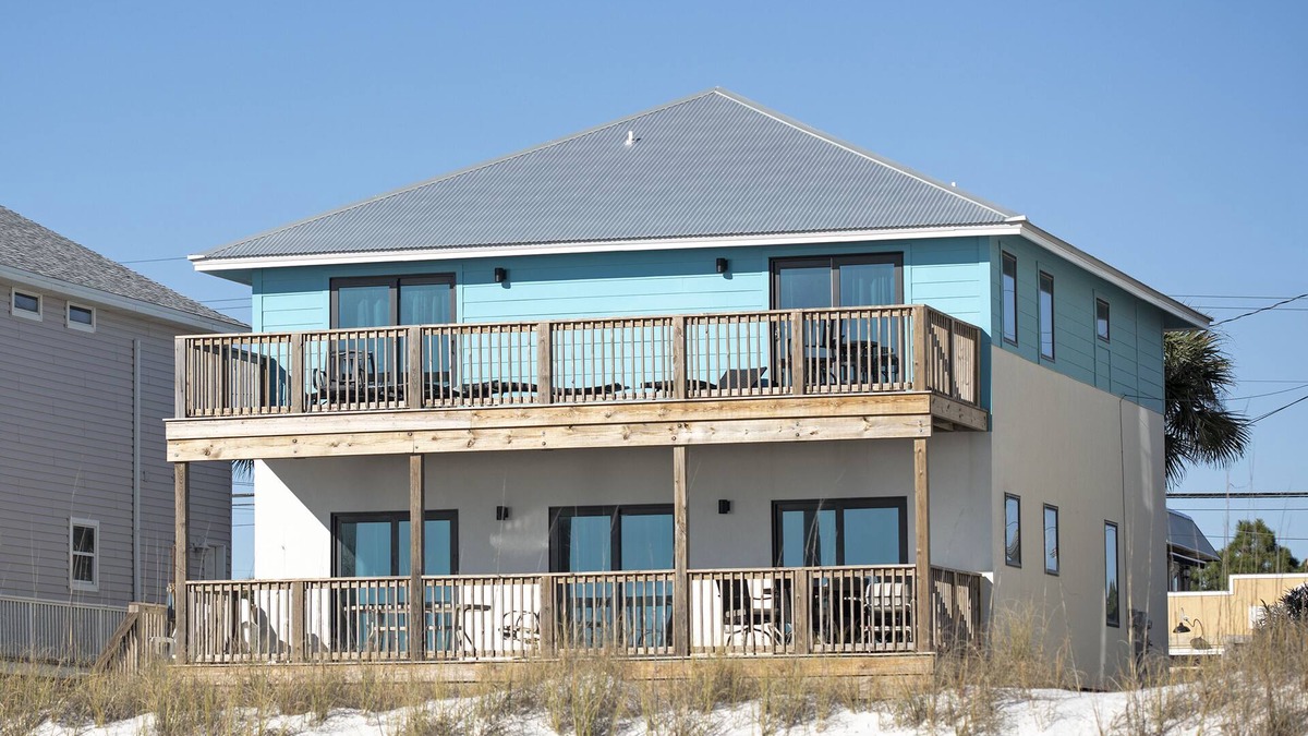 Lullwater Beach On Gulf Of Mexico House | Blue Dolphin - Luxurious Beach Front Home walking distance to Pier Park in PCB