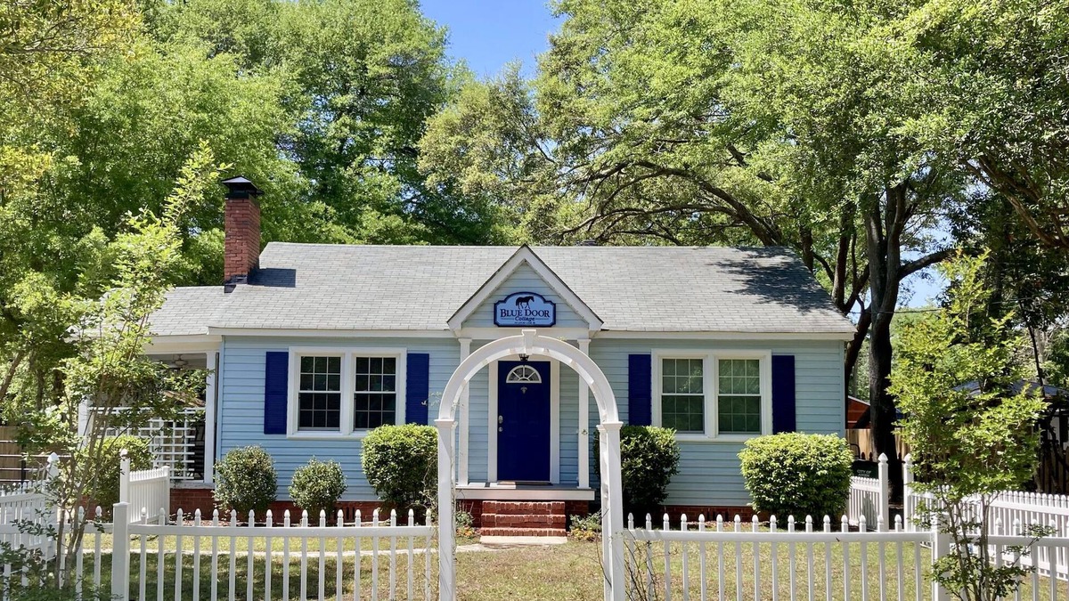 Aiken Cottage | Blue Door Cottage: Downtown charm & convenience, dog-friendly large fenced yard