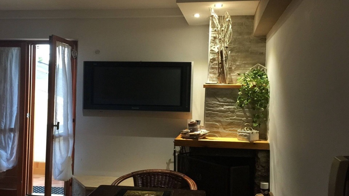 Ovindoli Apartment | Blue Eyes [free parking] centre pet friendly