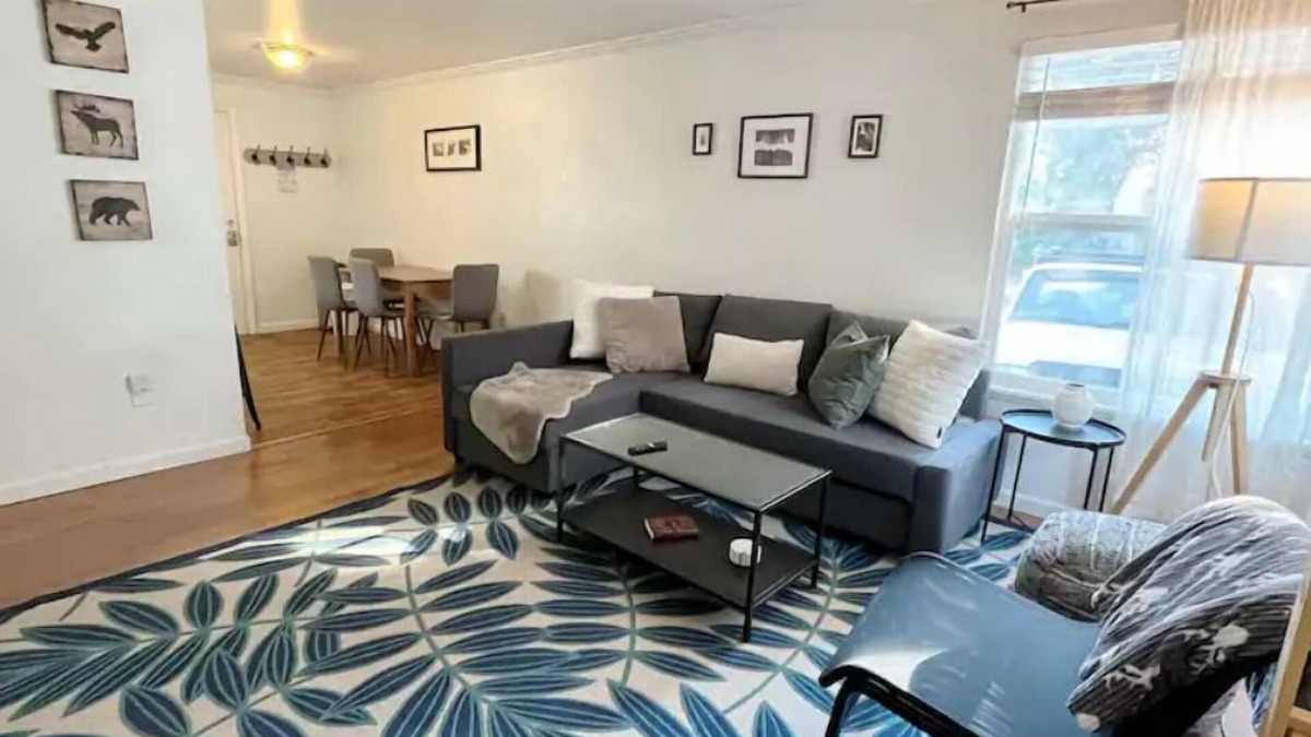 Hillendale House | "Blue Fern” in Historic Oregon City w/BBQ grill