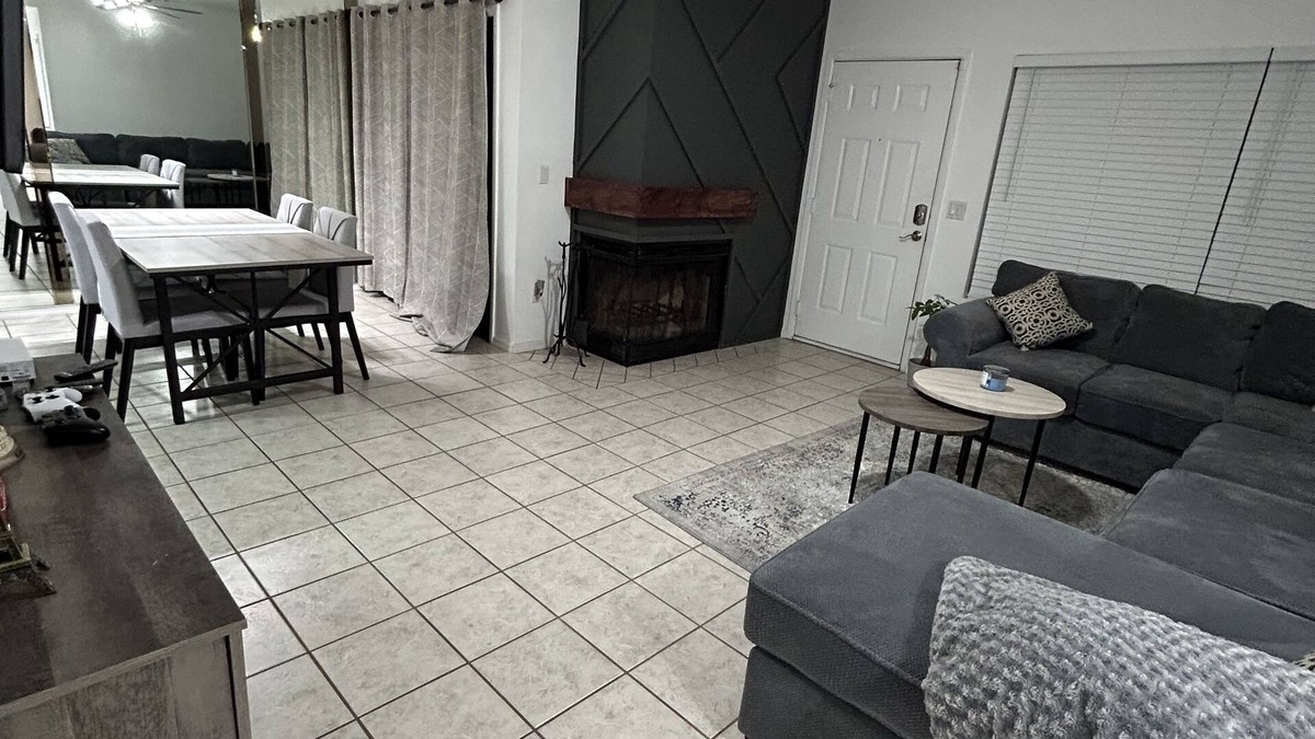 Glendale Condo | Blue Haven Super Bowl