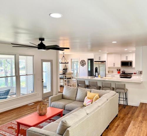 Chapin House | Blue Heron Bungalow on Lake Murray, SC