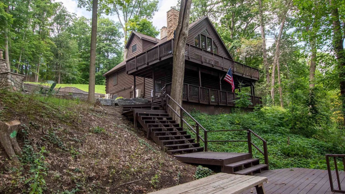 Ovid House | Blue Heron Shores: "Winter Luxury Lodge Retreat on Cayuga Lakel!"