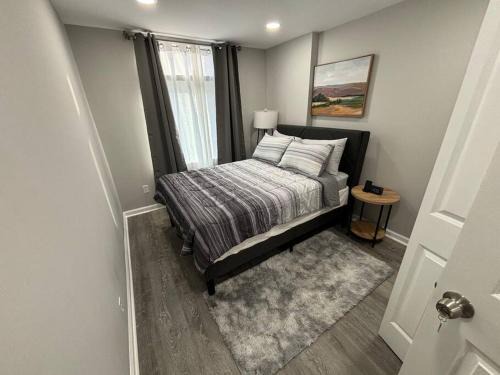 Hampden Apartment | Blue house in Hampden