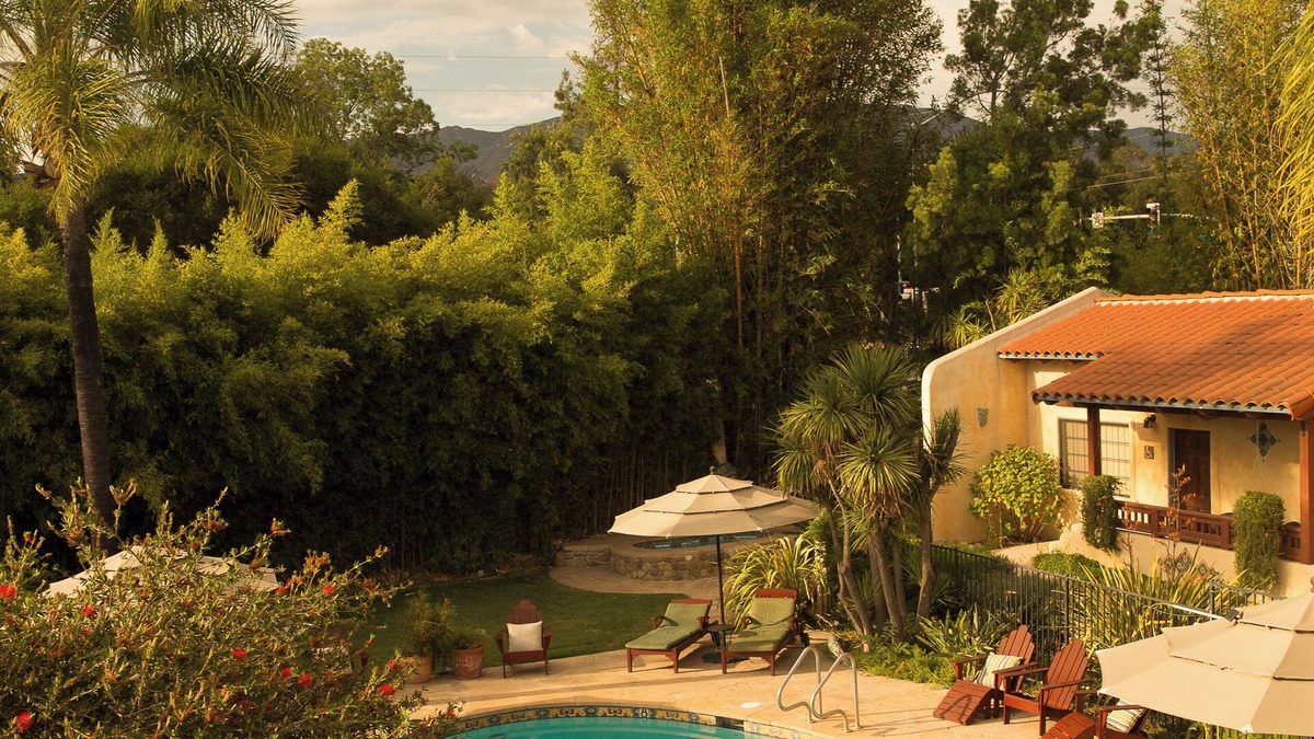 Mira Monte Hotel | Blue Iguana Inn
